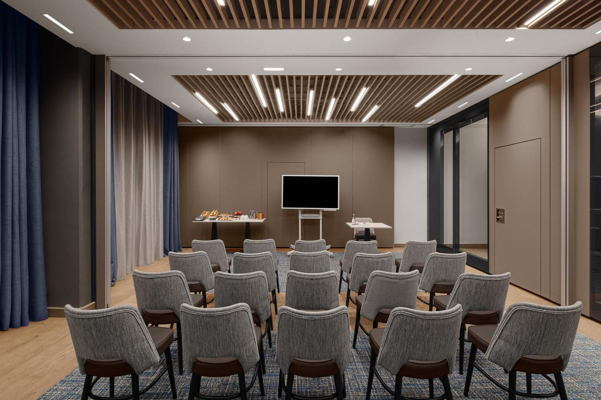 Courtyard By Marriott Paris Porte De Versailles Issy-les-Moulineaux Ngoại thất bức ảnh