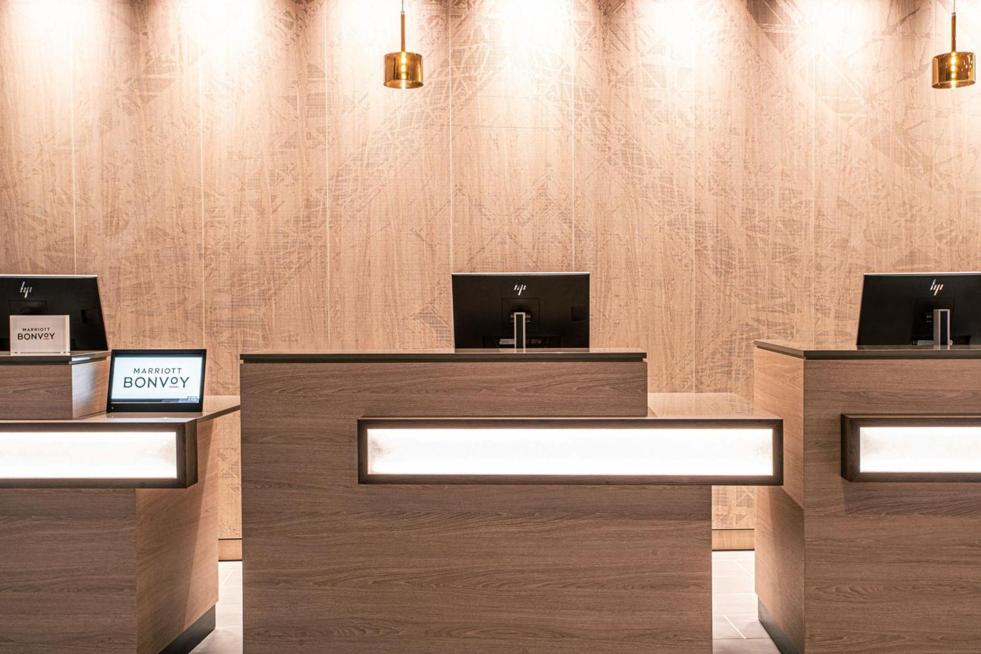 Courtyard By Marriott Paris Porte De Versailles Issy-les-Moulineaux Ngoại thất bức ảnh