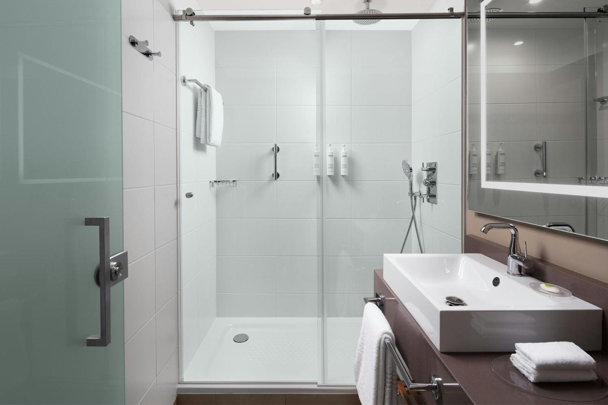 Courtyard By Marriott Paris Porte De Versailles Issy-les-Moulineaux Ngoại thất bức ảnh